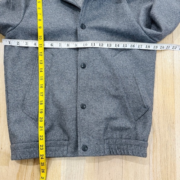 Ami Paris Point-Collar Wool Flannel Jacket (can be unisex) - Picture 14 of 16